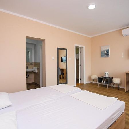 Danubiana Apartments 5 Kladovo Ngoại thất bức ảnh